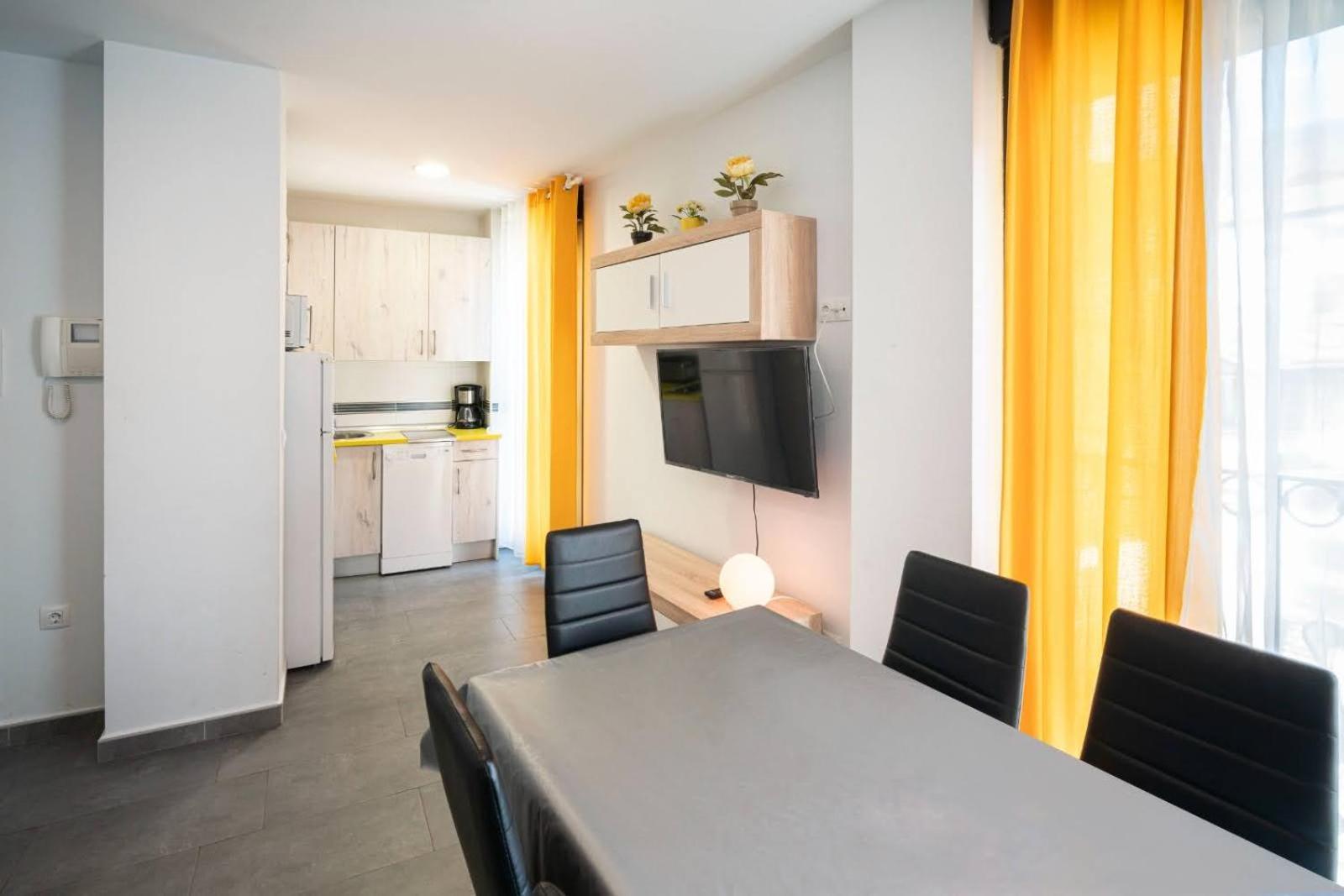 Apartamentos La Plazuela באניוס דה מונטמאיור מראה חיצוני תמונה